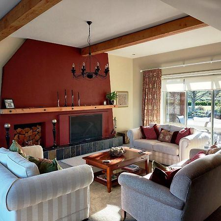 אגם טאופו Country Lodge Kinloch מראה חיצוני תמונה